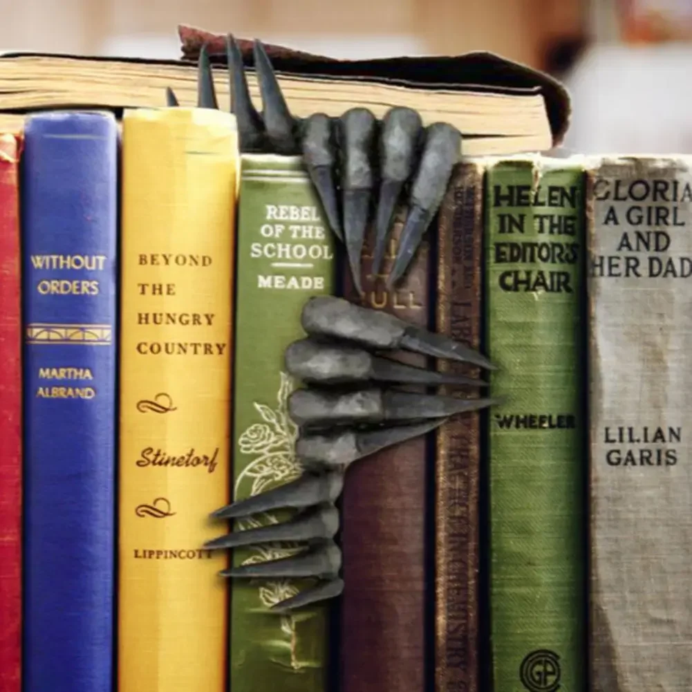 Thriller Devil's Hand Bookmark - Resin Art Bookmark 评论和价格