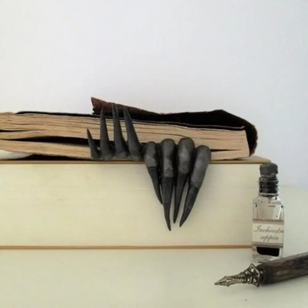 Thriller Devil's Hand Bookmark - Resin Art Bookmark 评论和价格